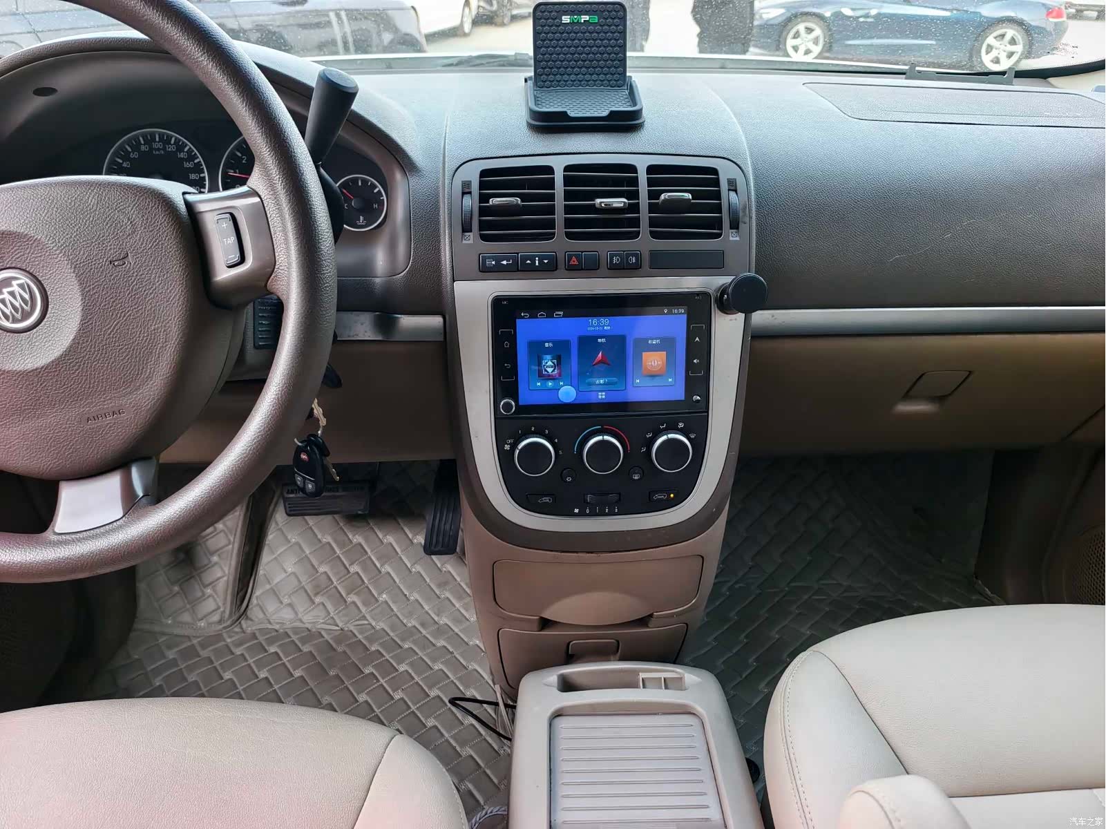 Buick GL8, 2013 12