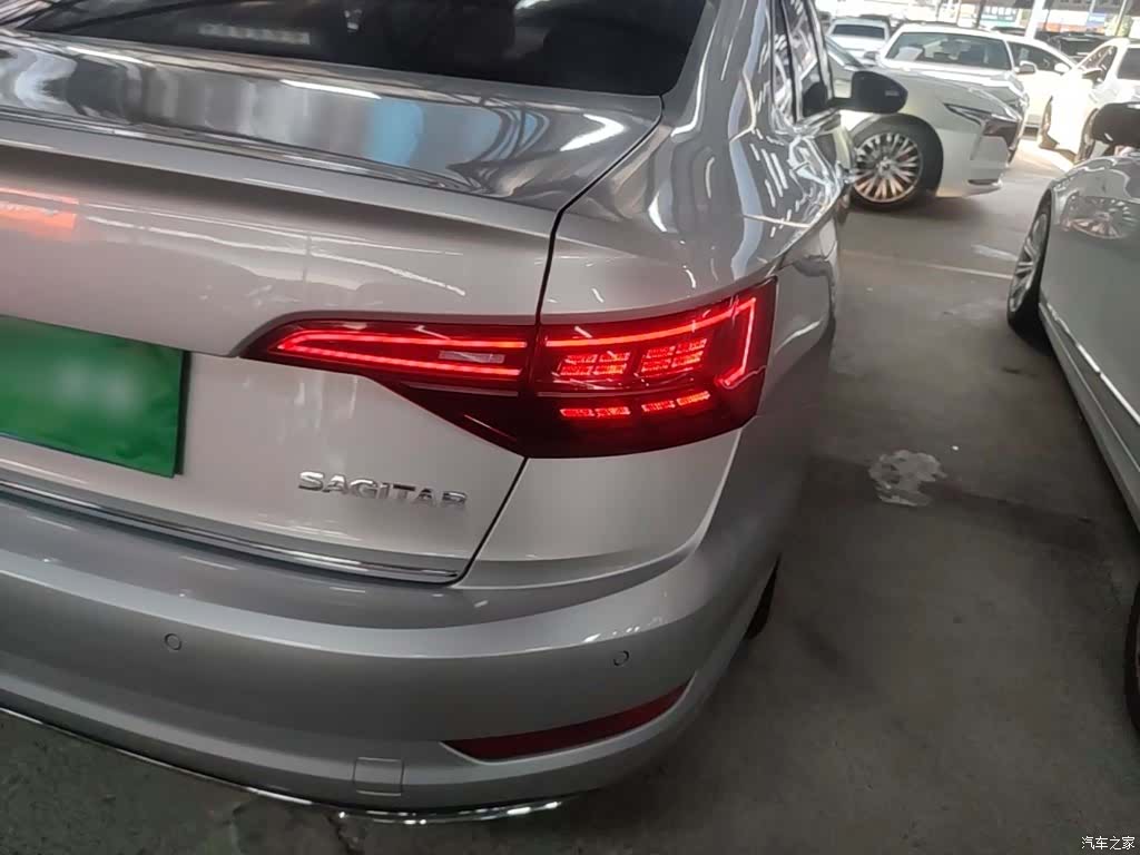 Volkswagen Sagitar, 2021 8