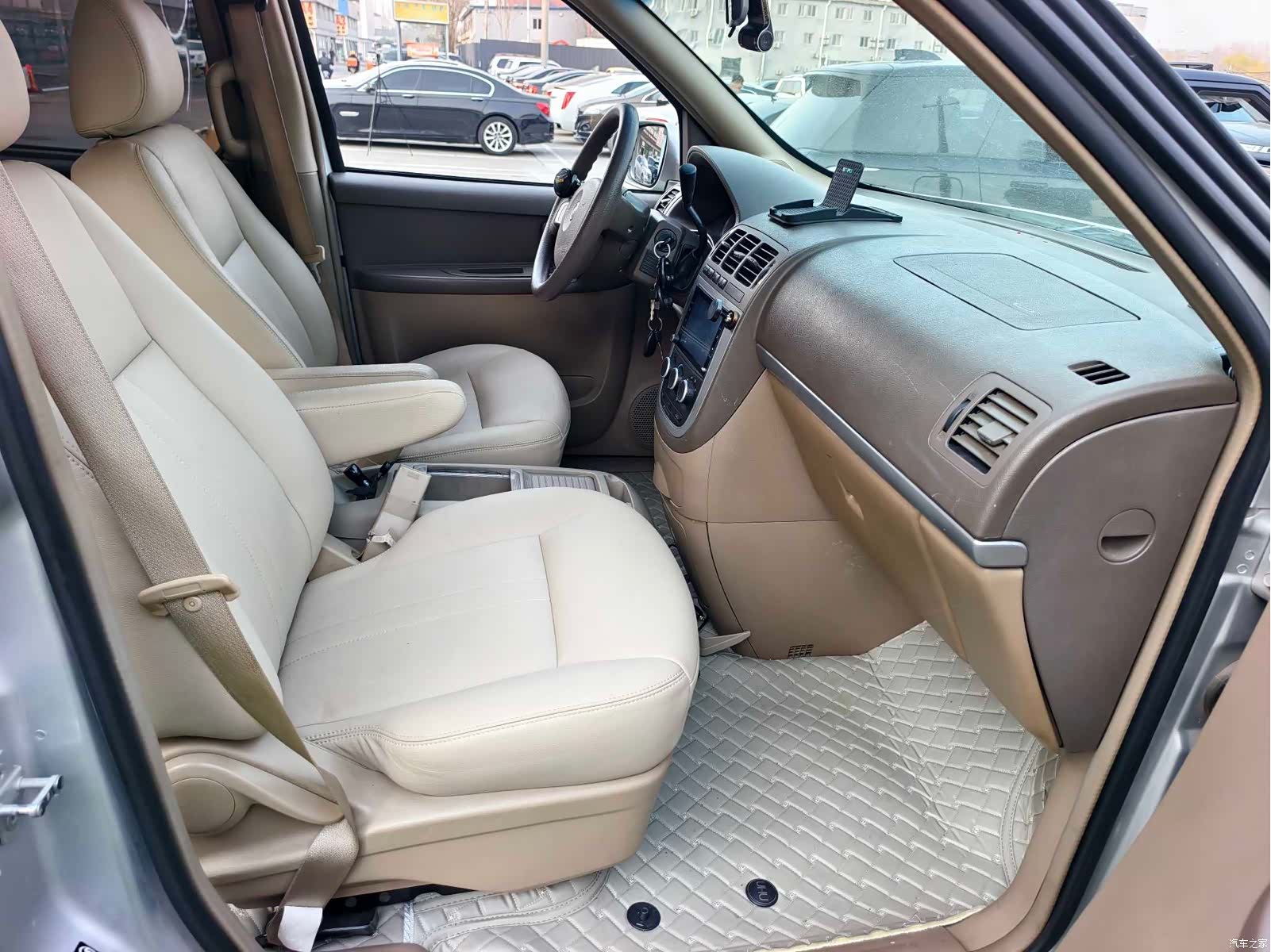 Buick GL8, 2013 15