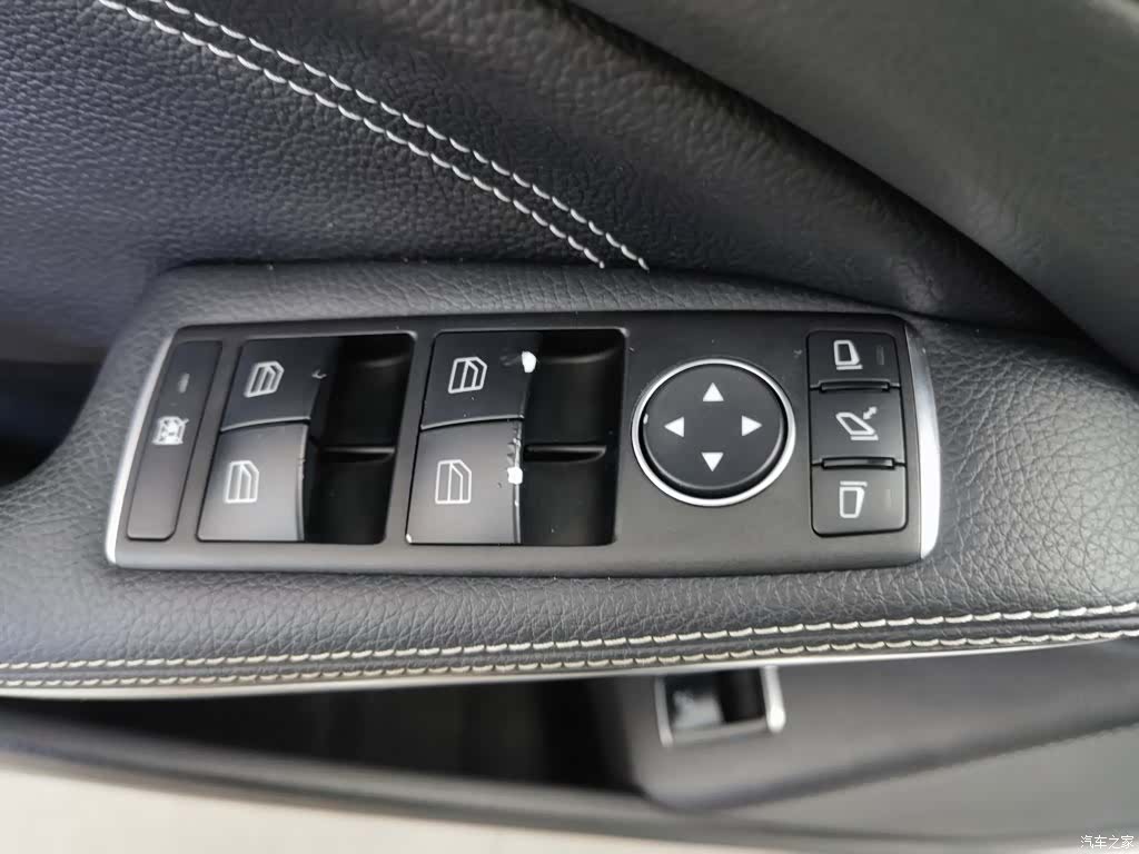 Mercedes-Benz GLA, 2015 9