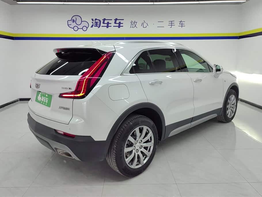 Cadillac XT4