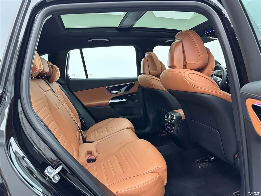 Mercedes-Benz GLC, 2025 20