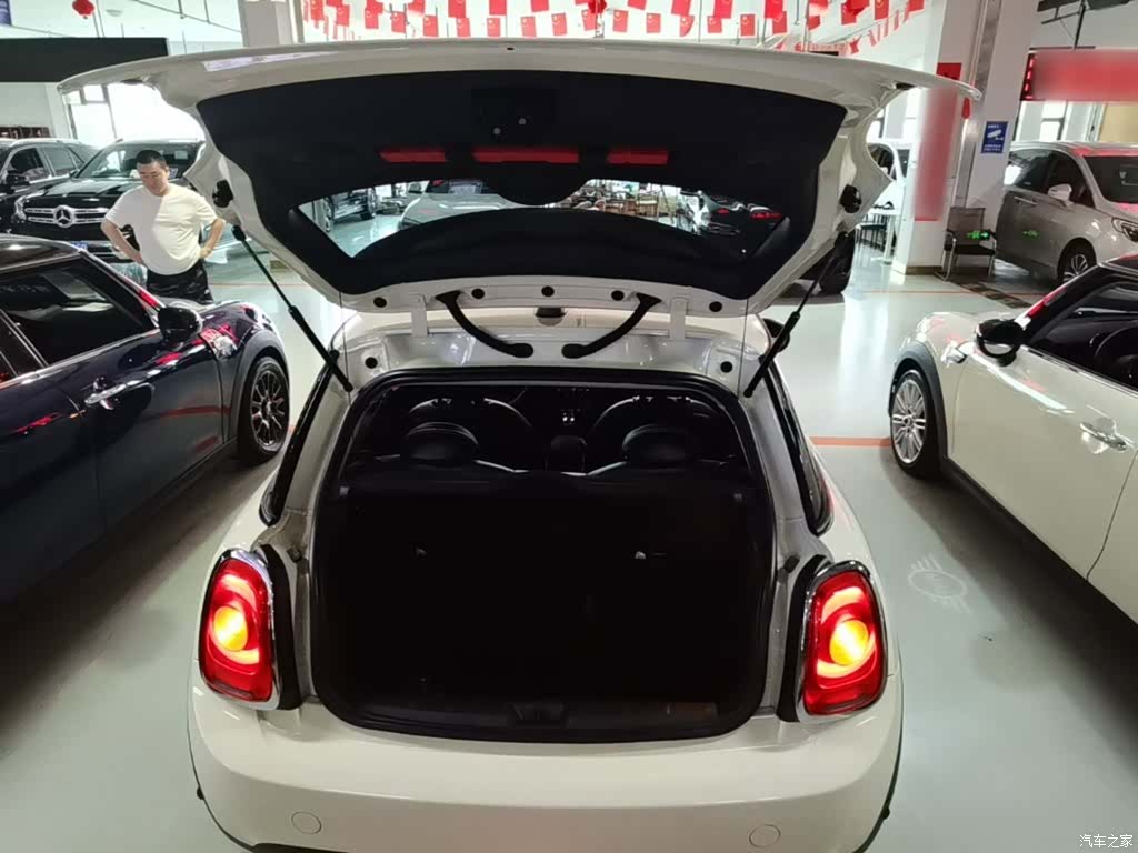 Mini ONE, 2018 19