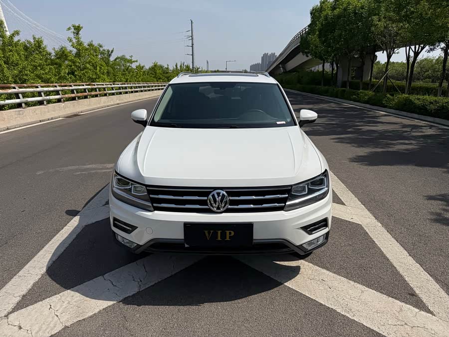 Volkswagen Tiguan L 2018, фото 2