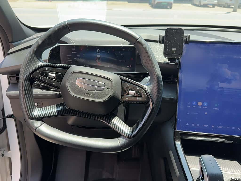 Geely Boyue, 2024 4