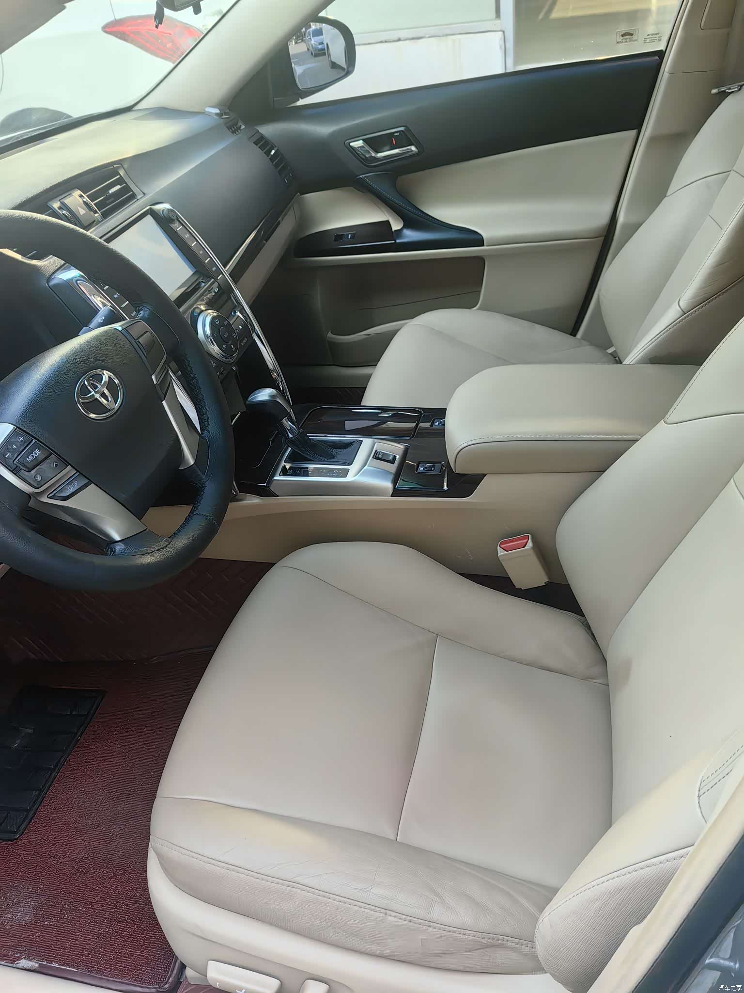 Toyota 2.5S, 2012 9