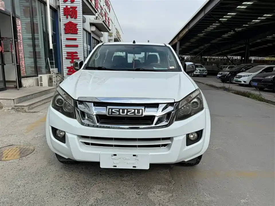 Isuzu D-MAX