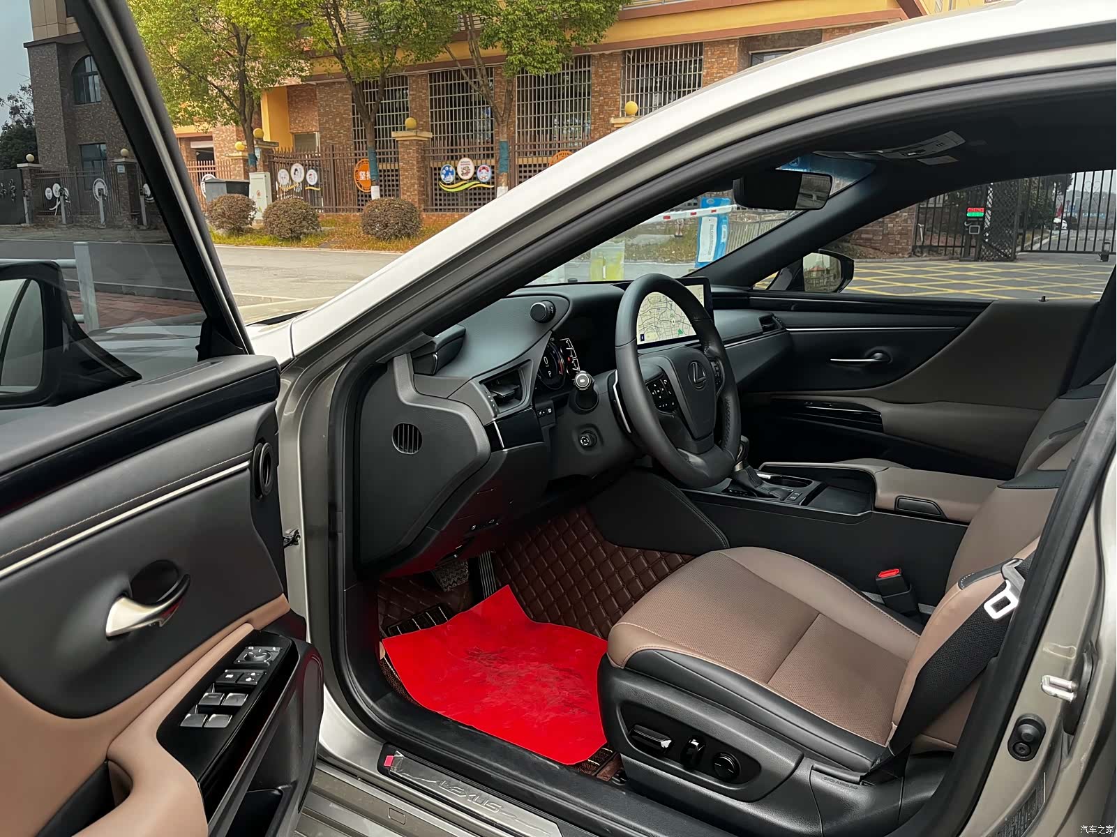 Lexus ES, 2023 6