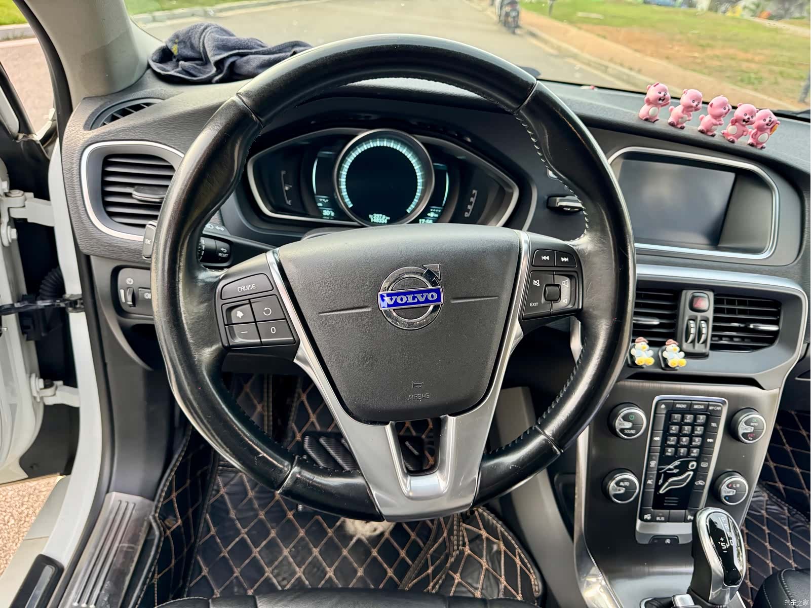 Volvo V40, 2014 11