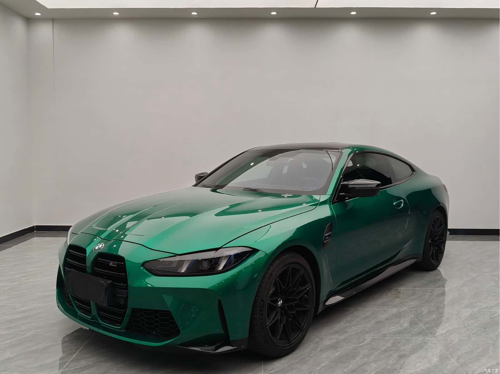 BMW M4, 2025 1