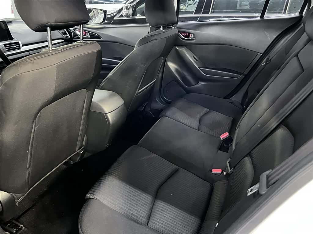 Mazda Mazda3, 2016 все фото