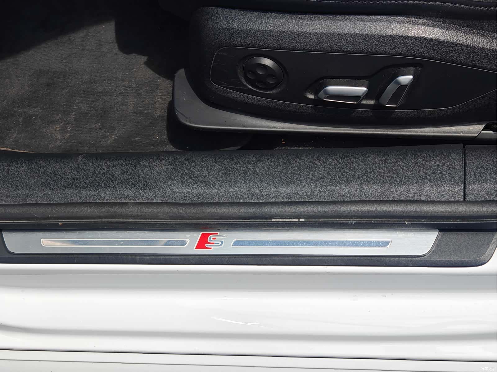 Audi A4L, 2024 14