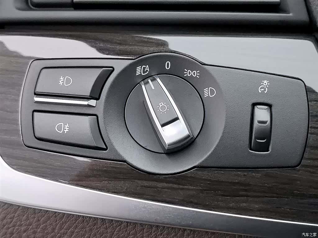 BMW 5 Series, 2014 21