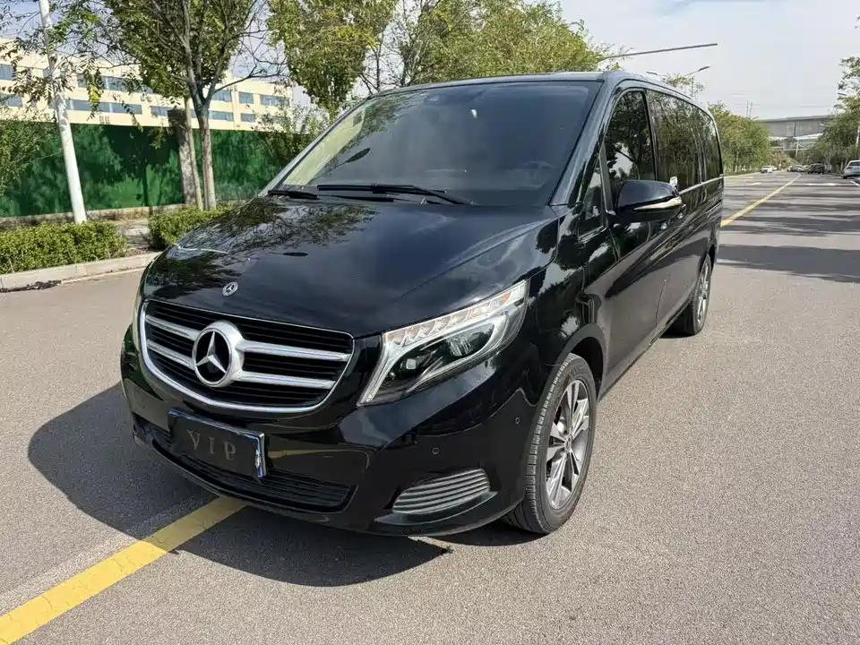 Mercedes-Benz V-class