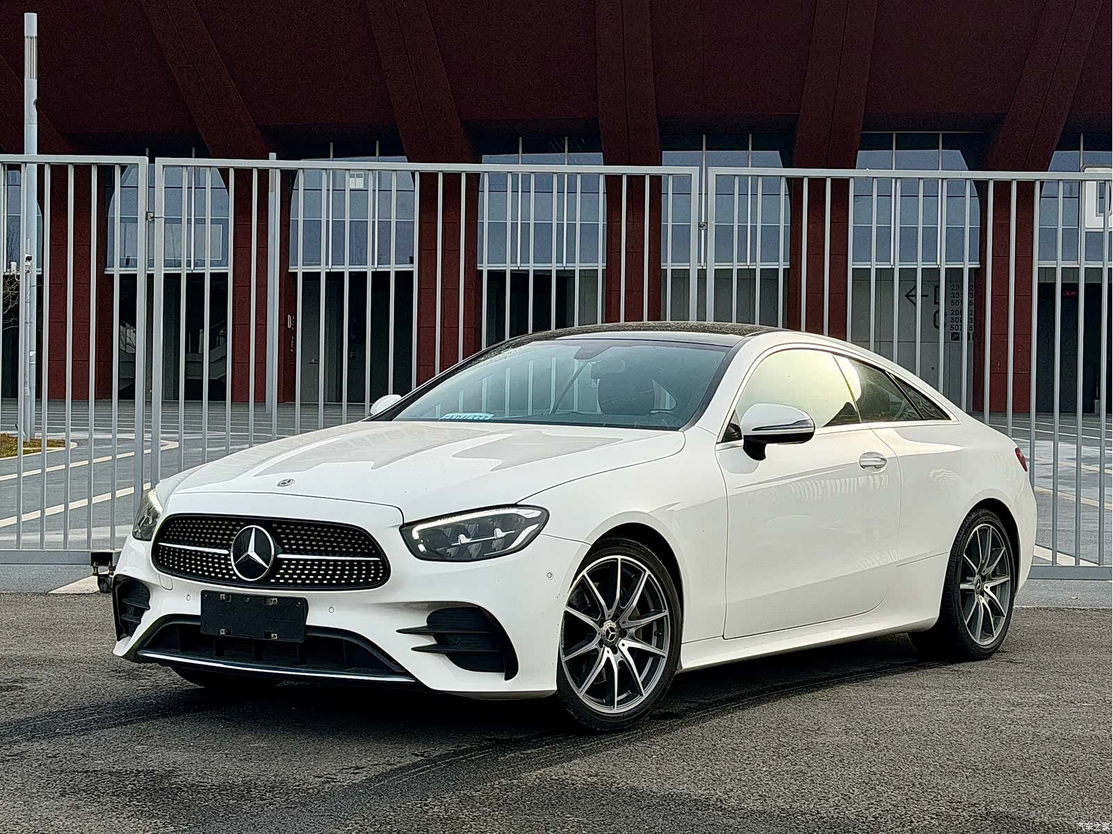 Mercedes-Benz E-Class, 2023 1