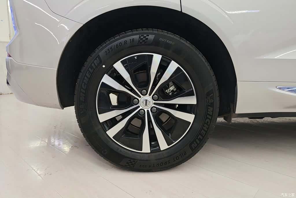 Volvo XC60, 2023 6