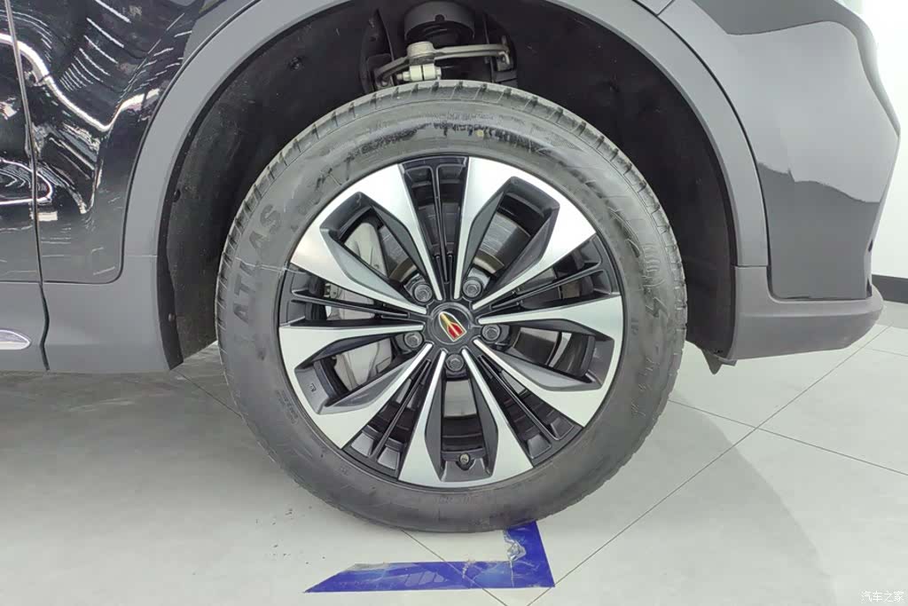 Hongqi HS7, 2025 6