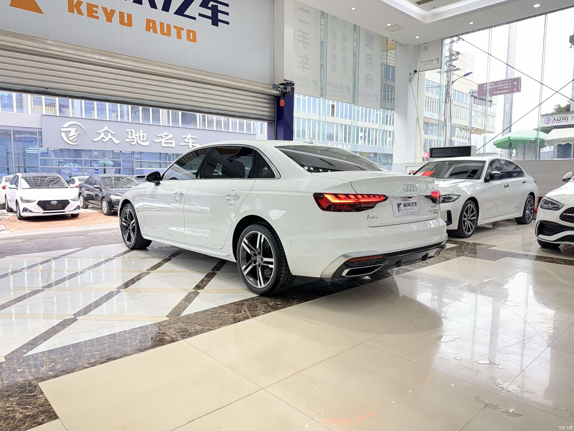Audi A4L, 2020 17