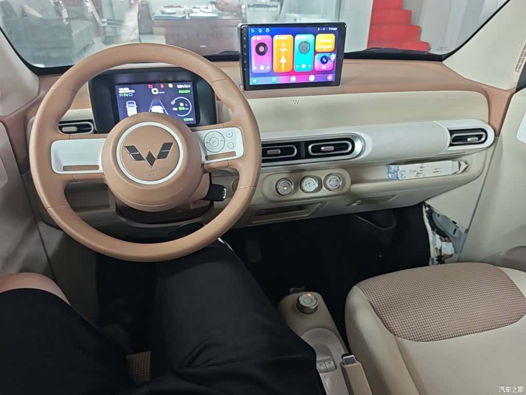 Wuling MINIEV, 2025 10