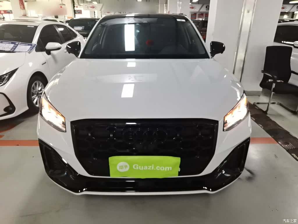 Audi Q2L, 2024 3