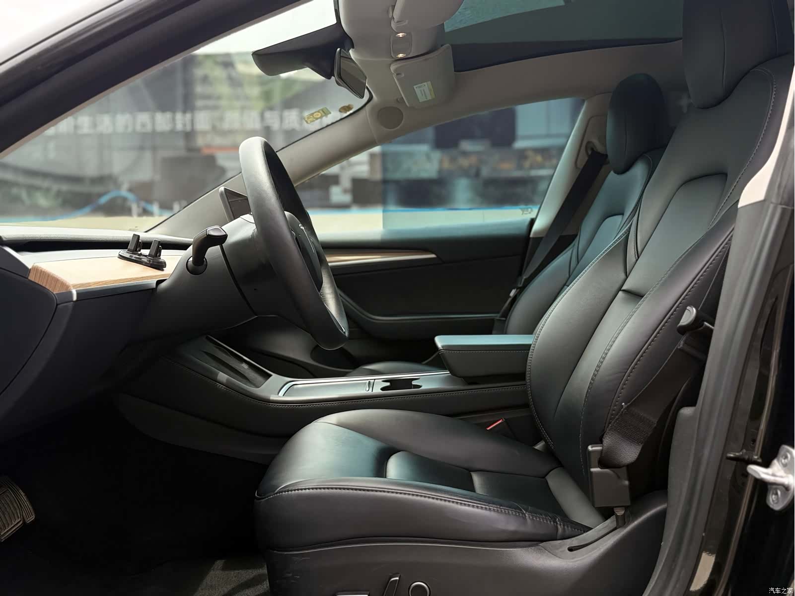 Tesla Model 3, 2023 6