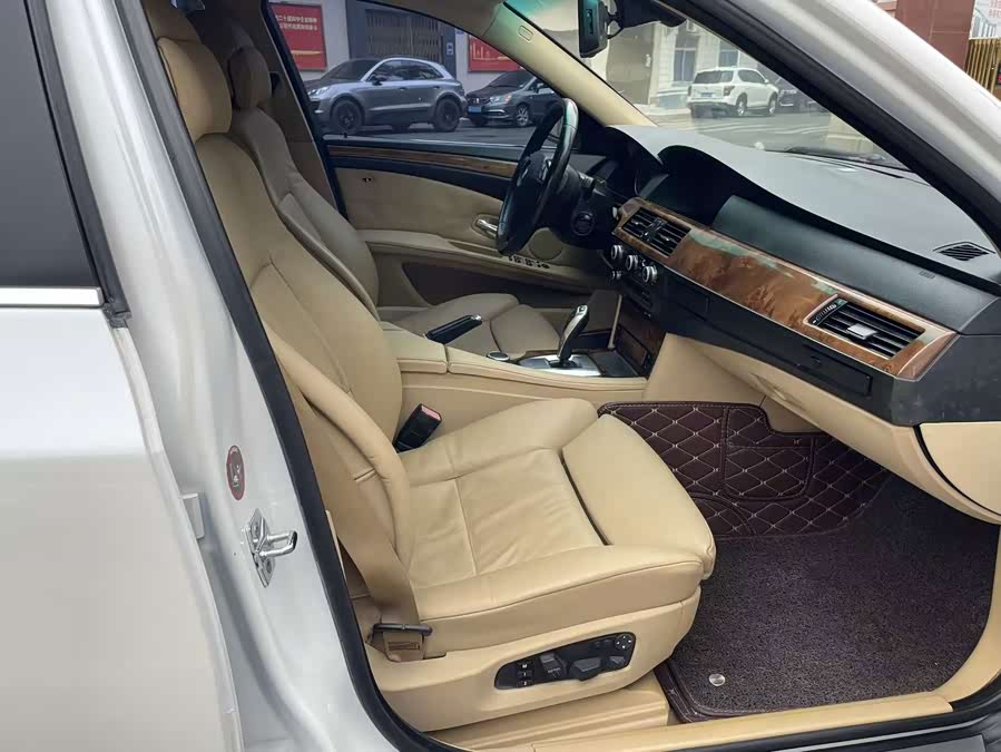 BMW 5 Series 2008, фото 10