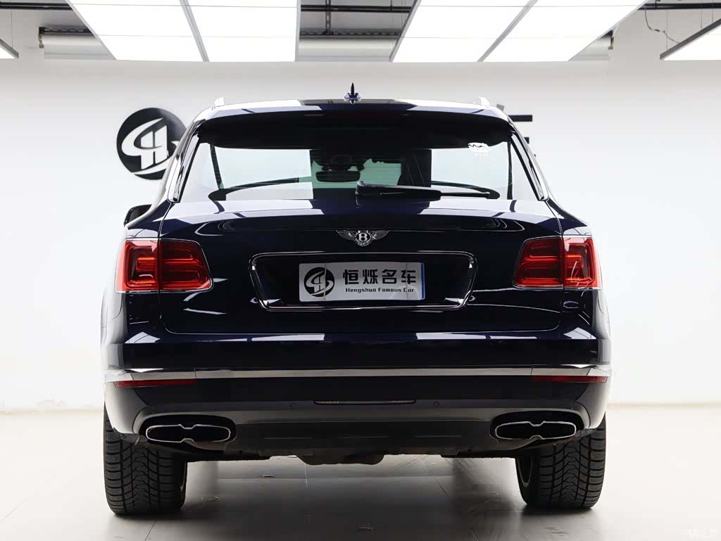 Bentley Bentayga, 2019 29