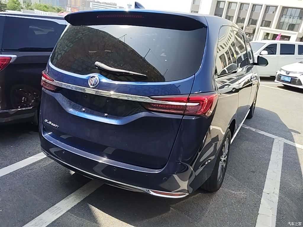 Buick GL8, 2022 7