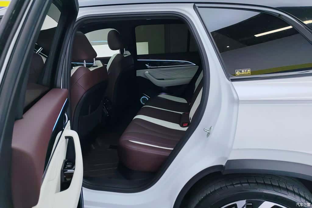 Geely Xingyue L, 2023 11