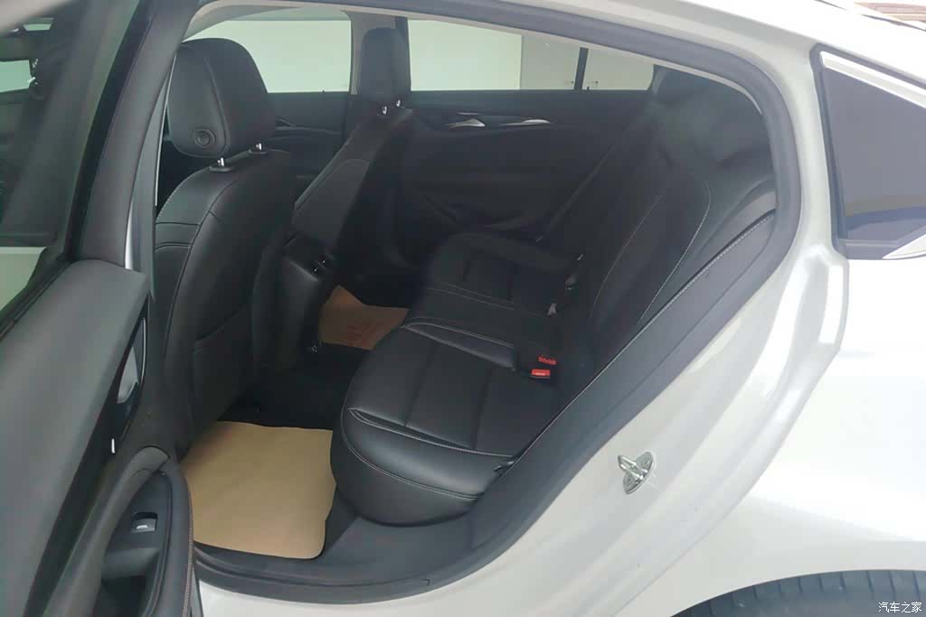 Buick Regal, 2024 11