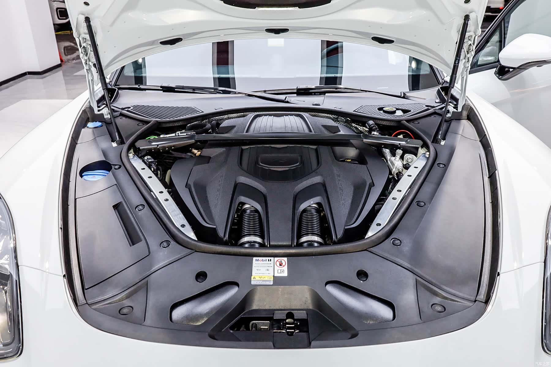 Porsche Panamera, 2023 26