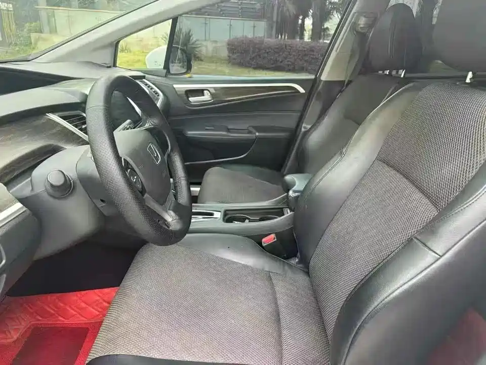 Honda Jade