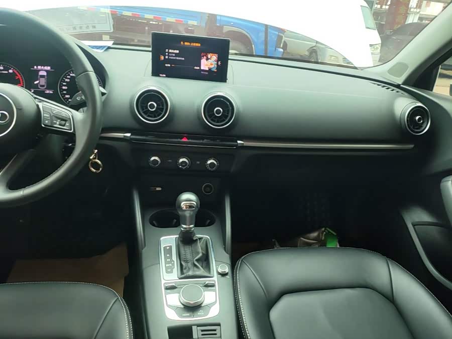 Audi A3 2020, фото 13