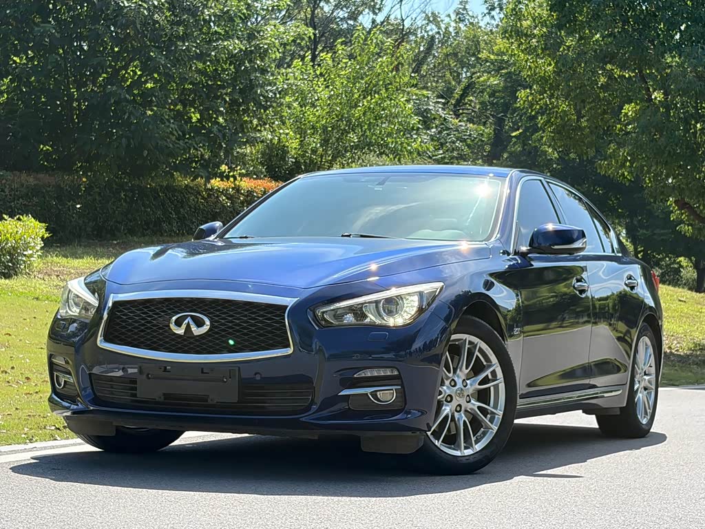 Infiniti Q50L