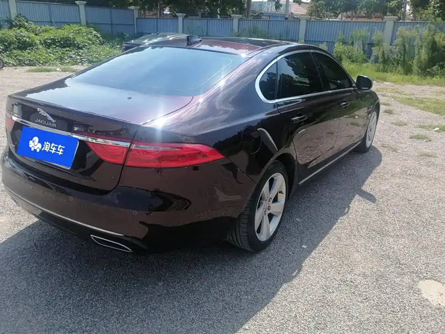 Jaguar XFL