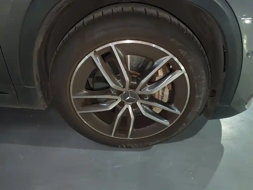 Mercedes-Benz GLA AMG