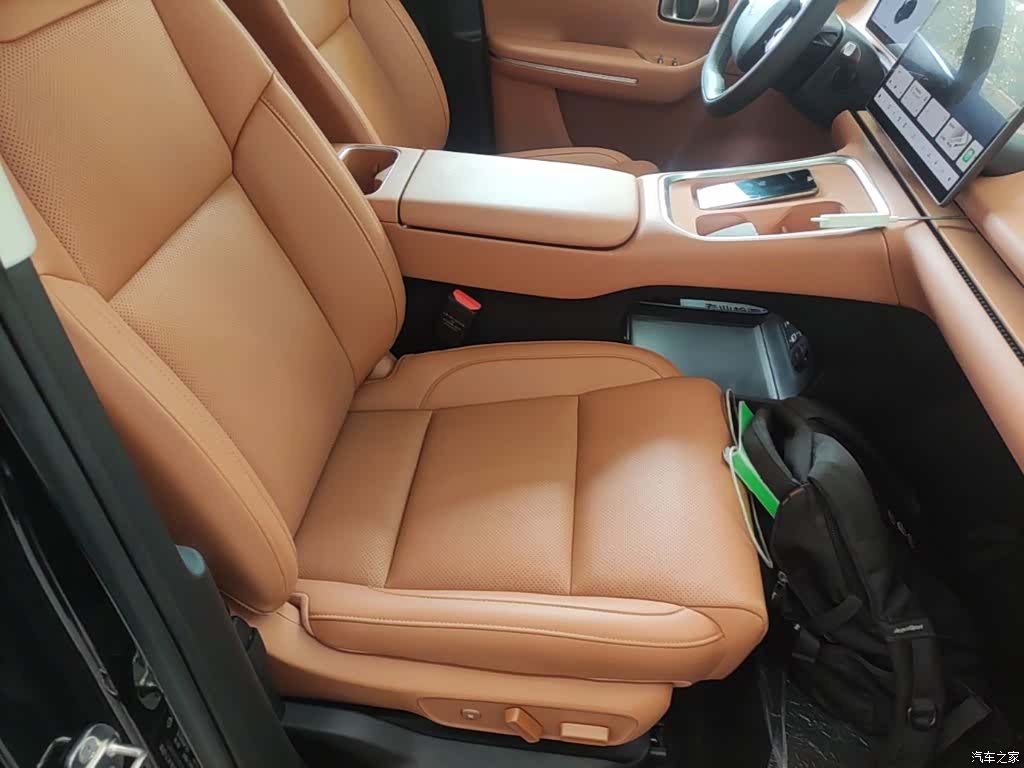 Leapmotor C16, 2025 25