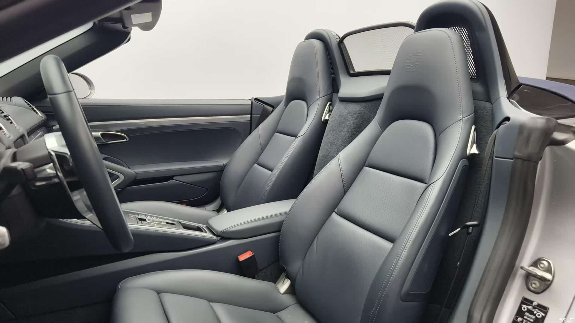 Porsche Boxster, 2023 11