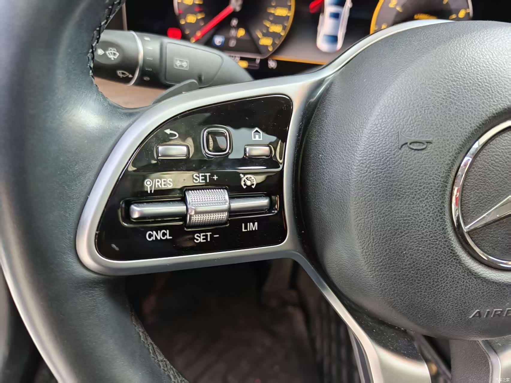 Mercedes-Benz E-Class, 2019 31