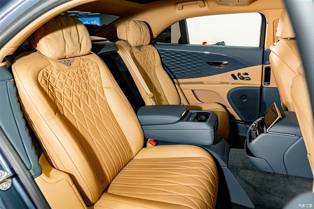 Bentley Flying Spur, 2021 29