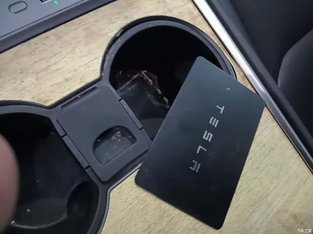 Tesla Model 3, 2022 9