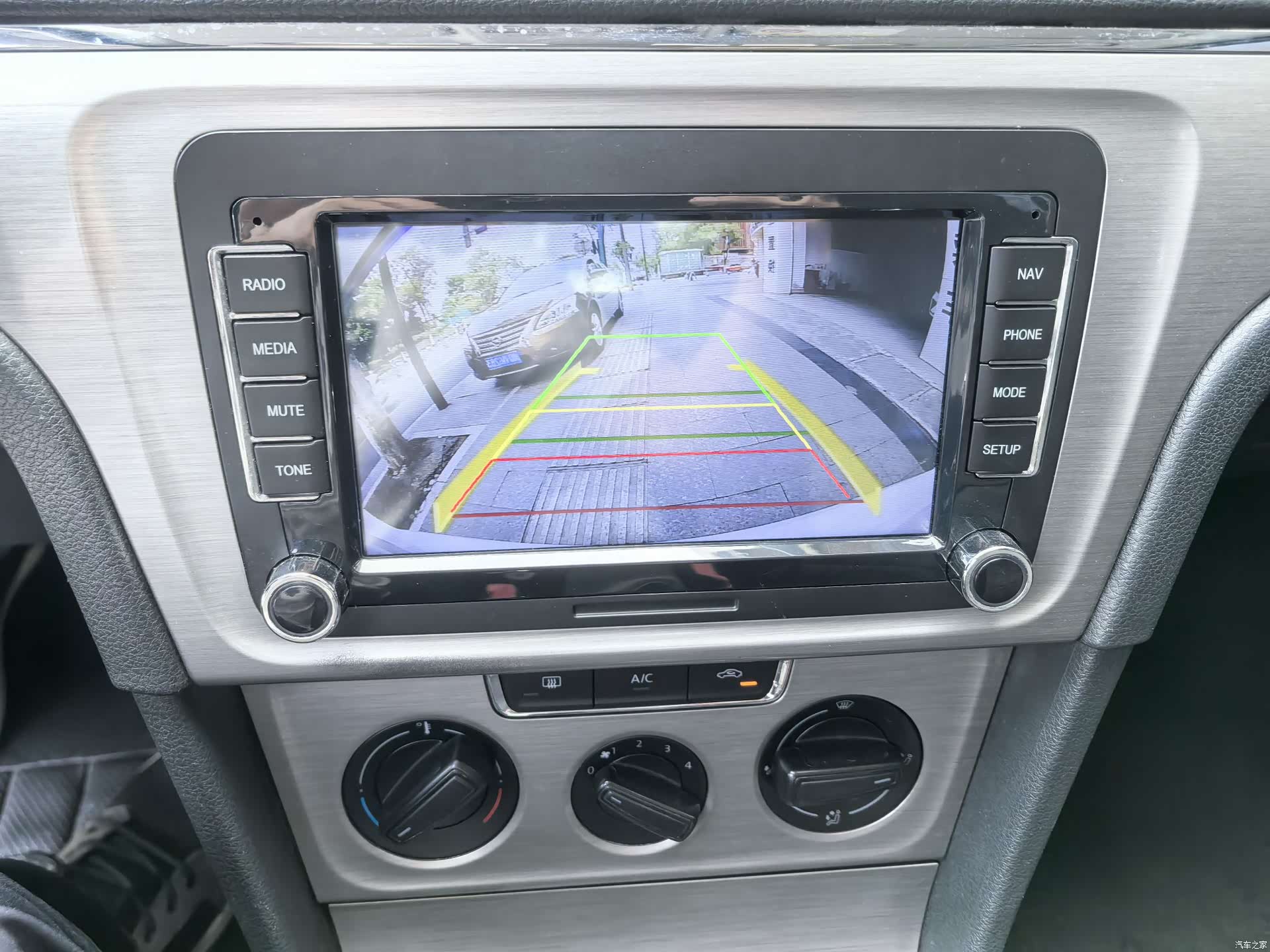 Volkswagen Lavida, 2014 12