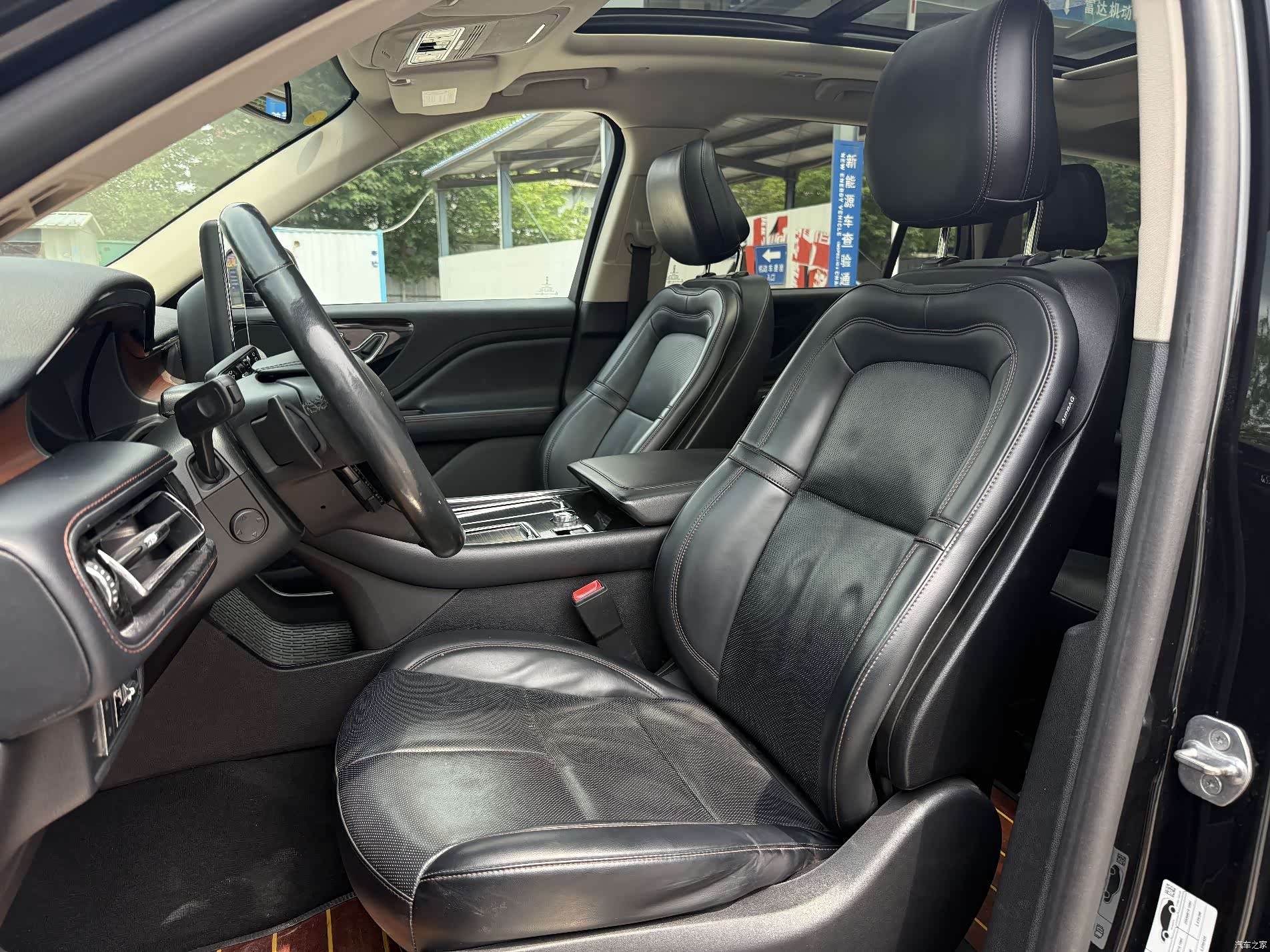 Lincoln Aviator, 2021 4