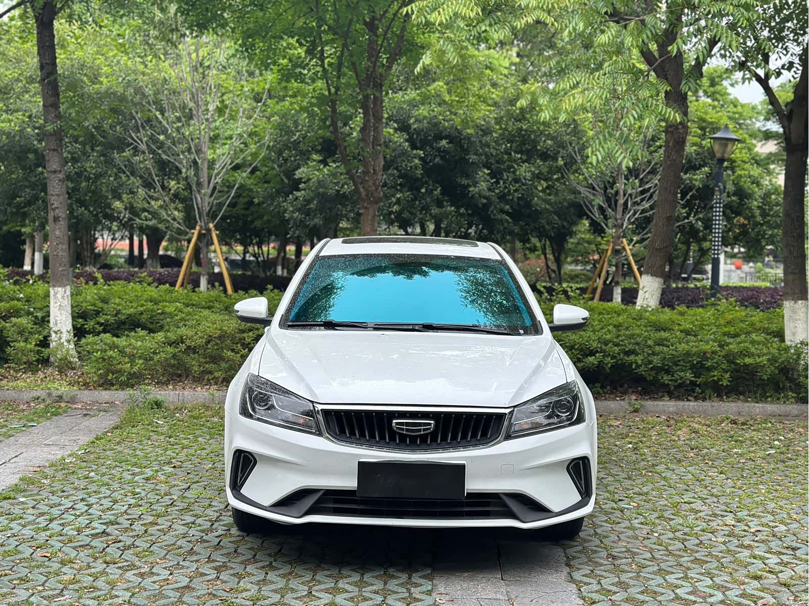 Geely Emgrand, 2022 2