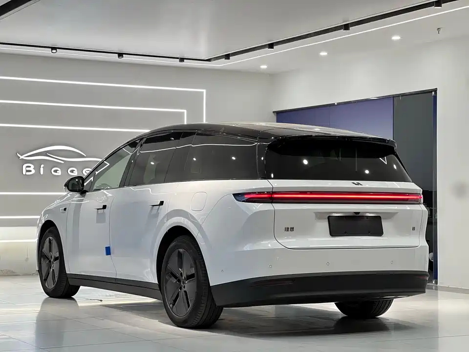 Li Auto Ideal i8