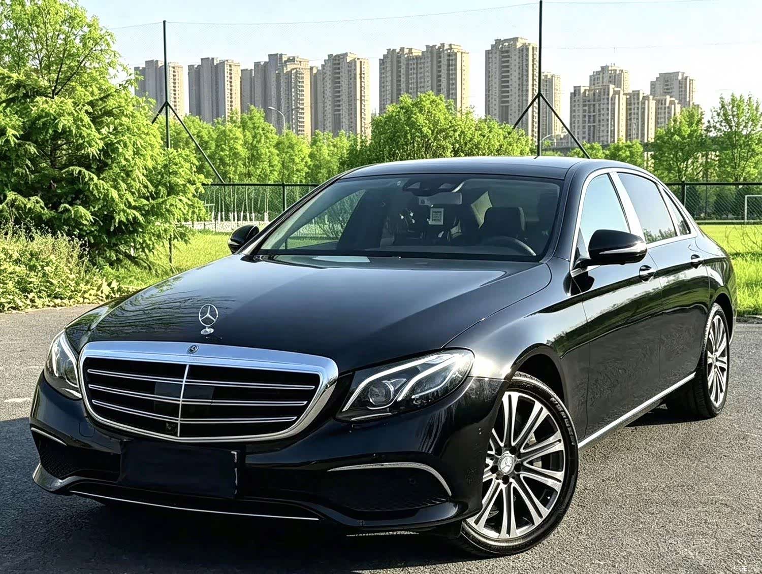 Mercedes-Benz E-Class, 2017 1