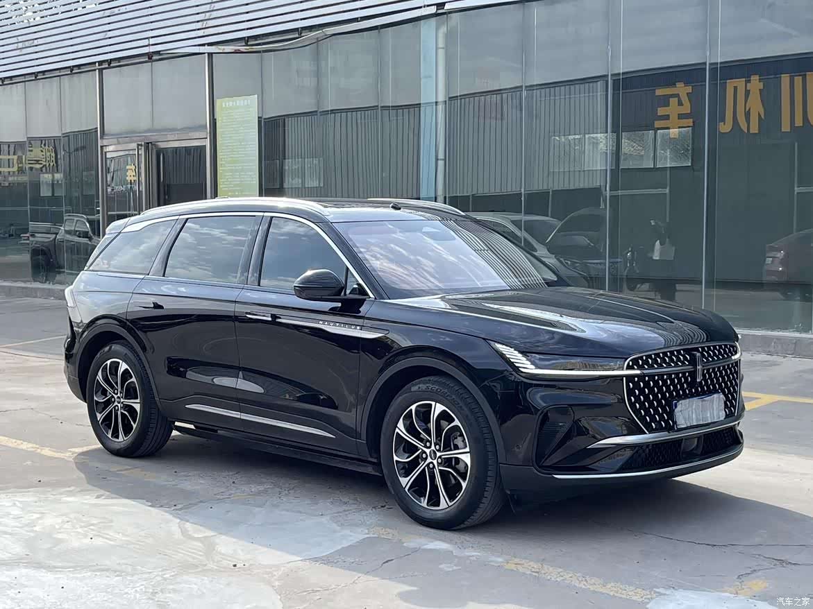 Lincoln Nautilus, 2023 3