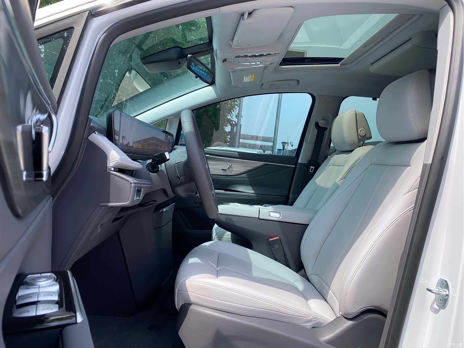 Buick GL8, 2025 7