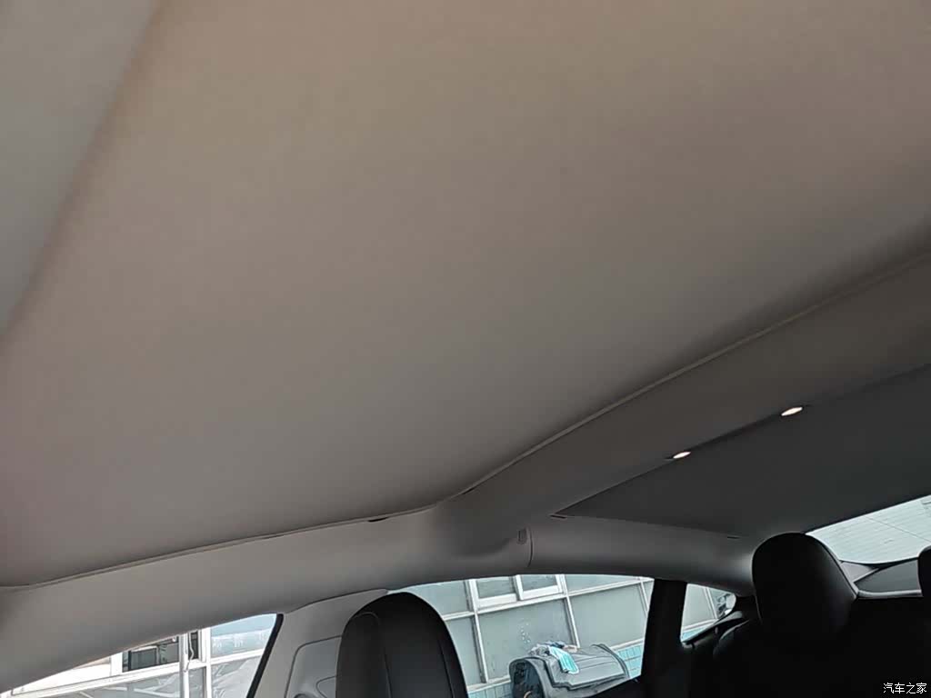 Tesla Model 3, 2022 18