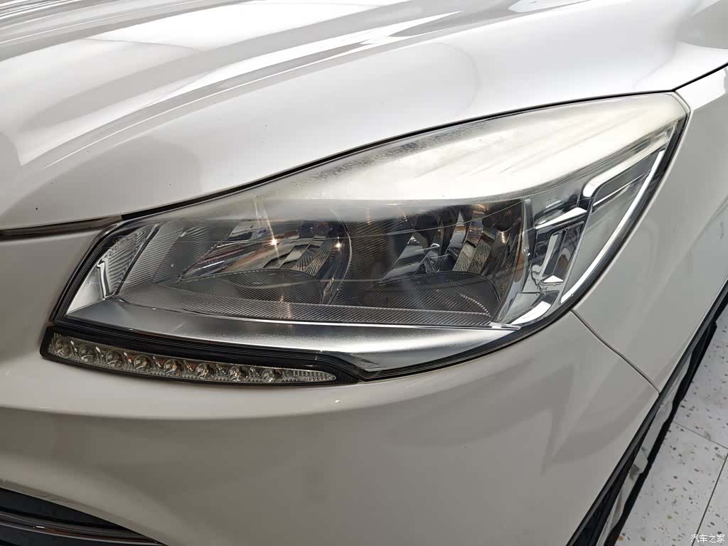 Ford Kuga, 2016 24